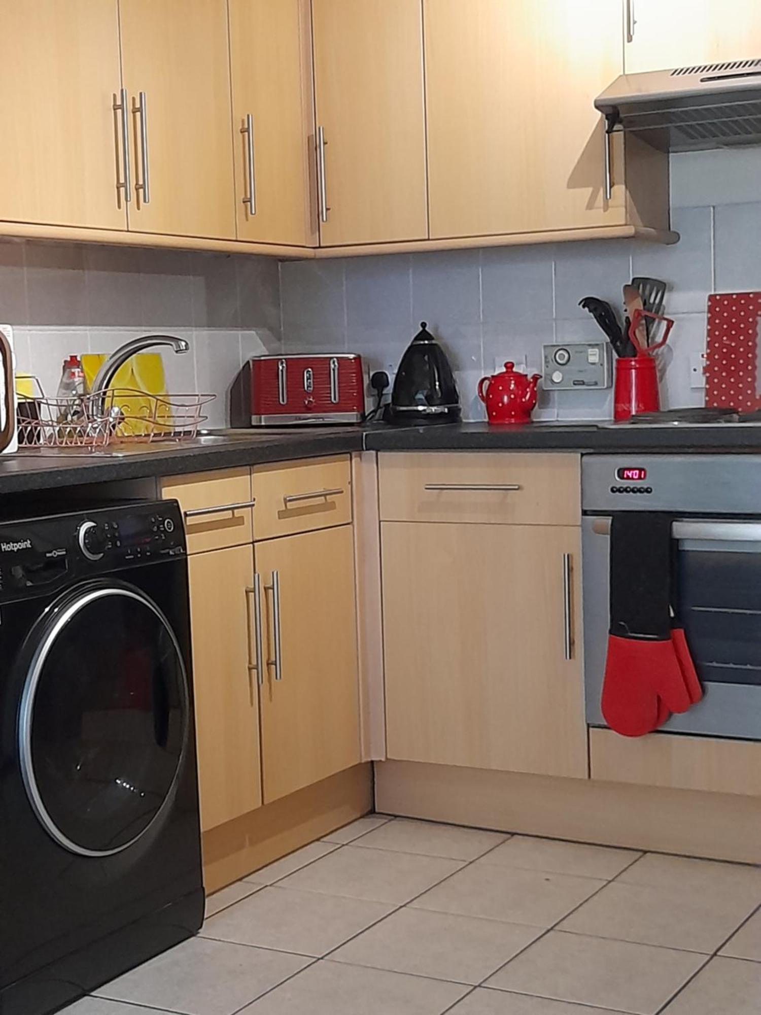 Shakespeare Apartment Measham Екстериор снимка