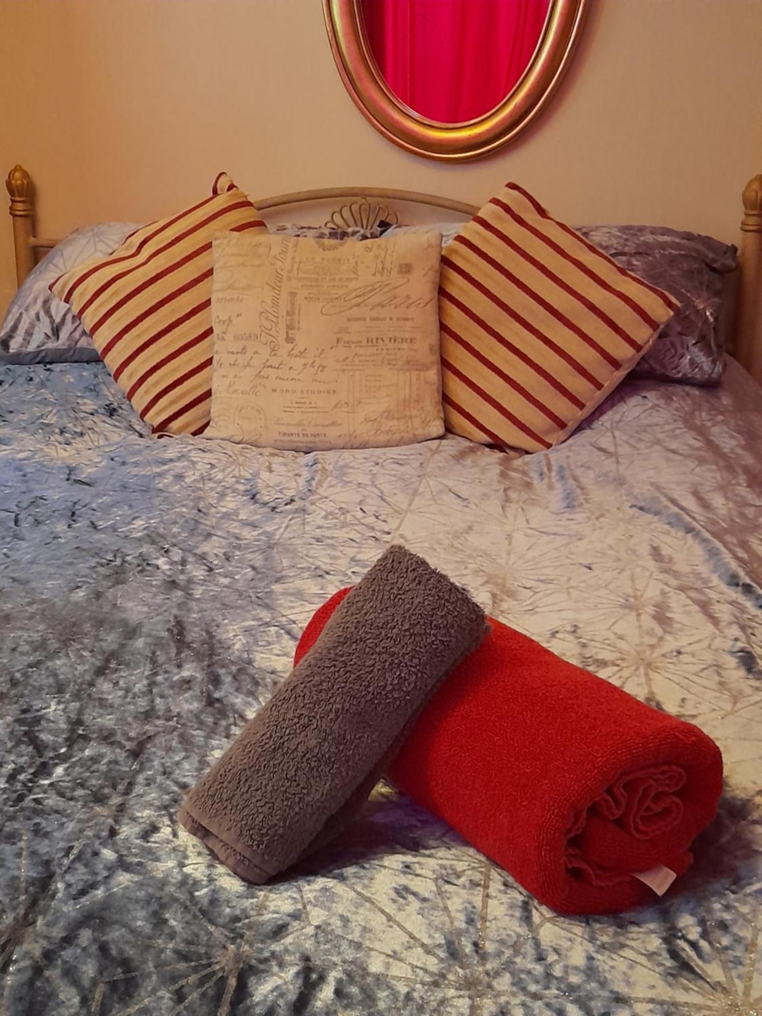 Shakespeare Apartment Measham Екстериор снимка